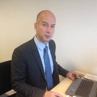 reseau-entreprise-var-expert-adams-abberbache